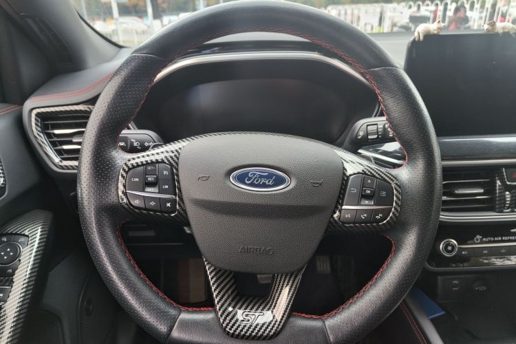 福特 福克斯 2021款 三厢 EcoBoost 180 自动ST Line中控内饰7003