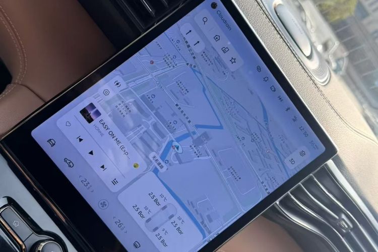 蔚来ES8 2020款 580KM 六座版中控内饰7004