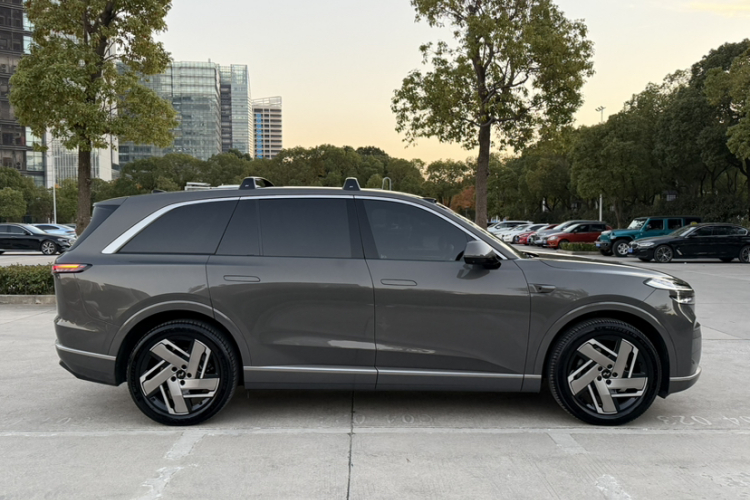 乐道L90 2025款 Max 六座版车身外观6008