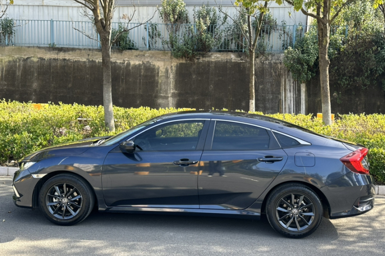 本田 思域 2019款 220TURBO 手动劲控版 国VI车身外观6008