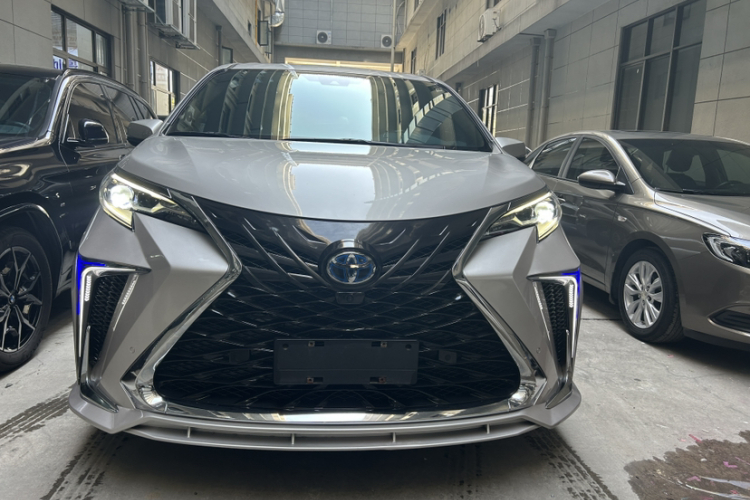 丰田 赛那SIENNA 2021款 2.5L混动 舒适版车身外观6001