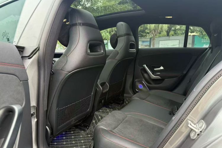 奔驰CLA 2024款 改款 CLA 200 猎跑车中控内饰7004