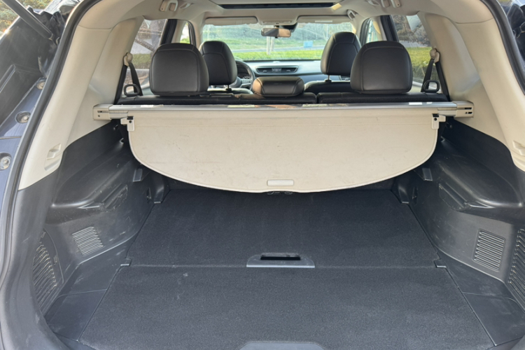 日产 奇骏 2019款 2.0L CVT智联舒适版 2WD局部细节23