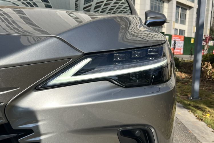 雷克萨斯RX新能源 2025款 450h+ 四驱畅享版车身外观6003