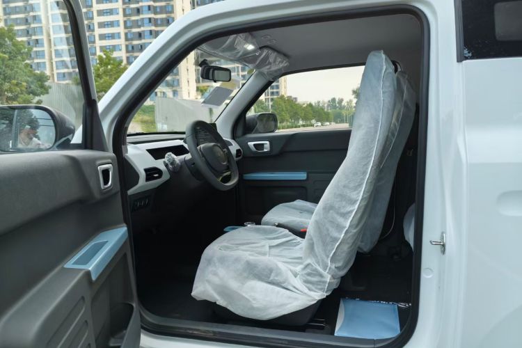 吉利银河 2024款 熊猫mini 200km 耐力熊中控内饰7002