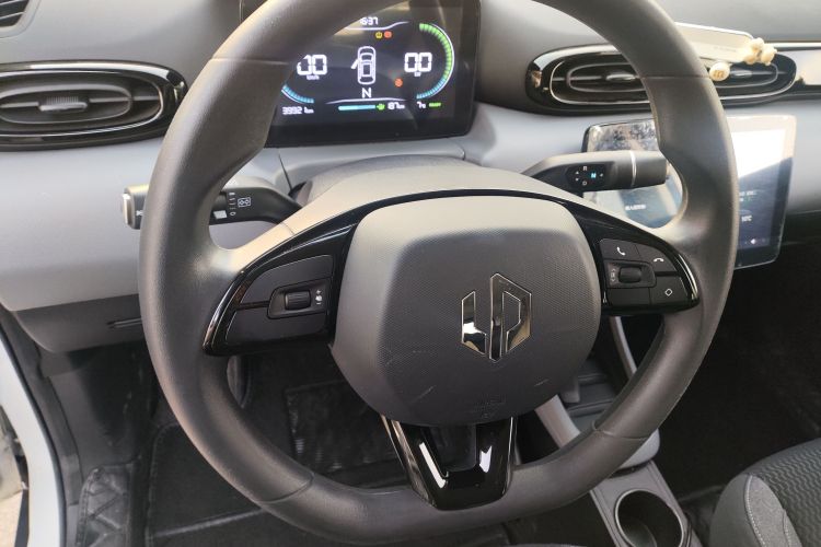 零跑汽车 零跑T03 2021款 400舒适版中控内饰7006