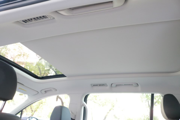 红旗HS7 PHEV 2024款 2.0T PHEV 四驱旗畅版 6座中控内饰7010