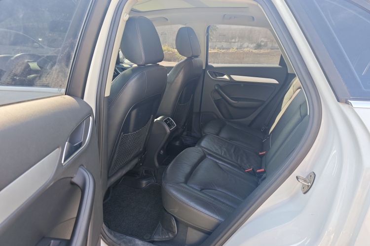 奥迪Q3 2018款 30周年年型 30 TFSI 时尚型中控内饰7003