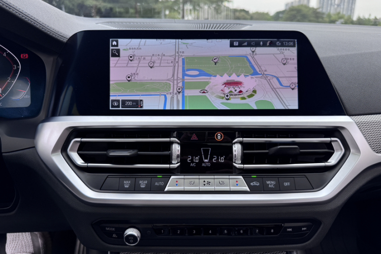 宝马3系 2021款 325i M运动曜夜套装局部细节16