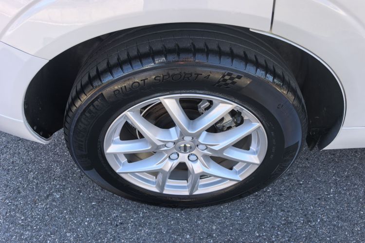 沃尔沃XC60 2019款 T5 四驱智逸版 国VI车身外观6010