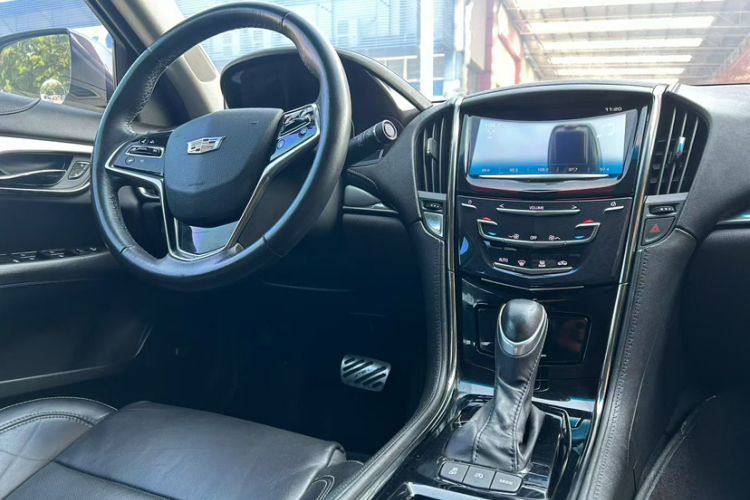 凯迪拉克ATS-L 2017款 28T 时尚型中控内饰7001