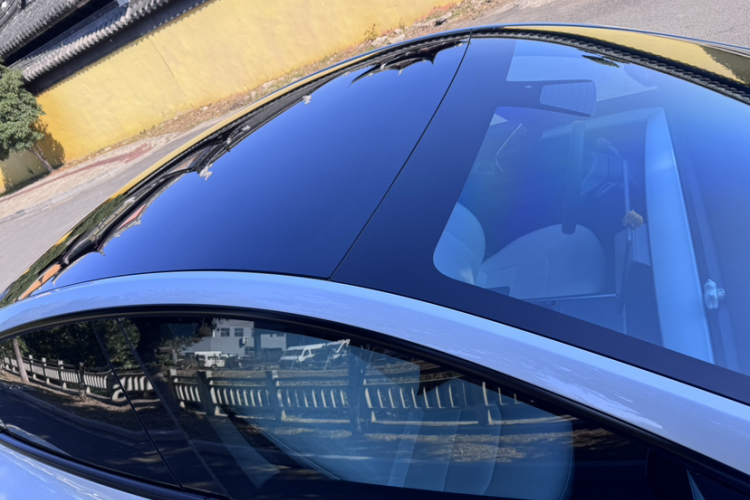 特斯拉 Model Y 2022款 Performance高性能全轮驱动版局部细节57