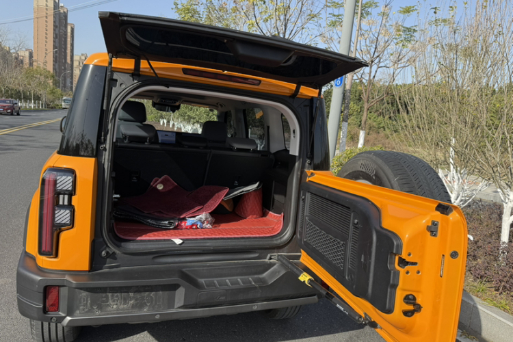 北京越野 北京BJ40 2024款 2.0T 全新城市猎人版 侠客型车身外观6005