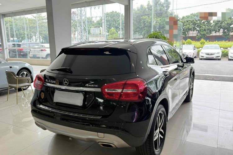 奔驰GLA 2016款 GLA 220 4MATIC 时尚型车身外观6008