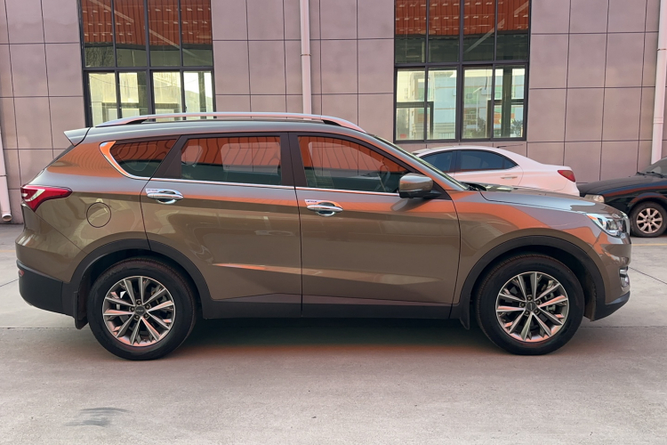 捷途X70 2018款 1.5T 手动悦行版车身外观6003