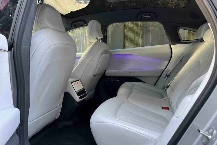 小鹏P7+ 2024款 长续航 Max中控内饰7004