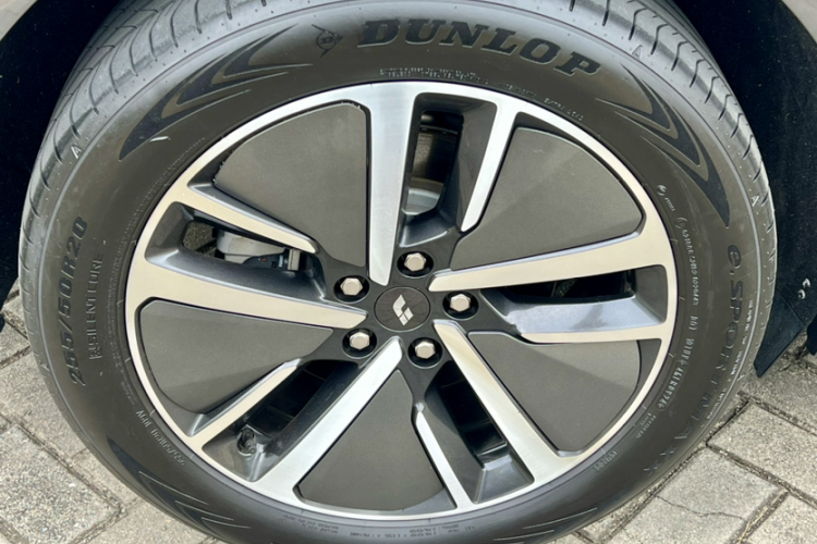 理想汽车 理想L6 2024款 Pro车身外观6011