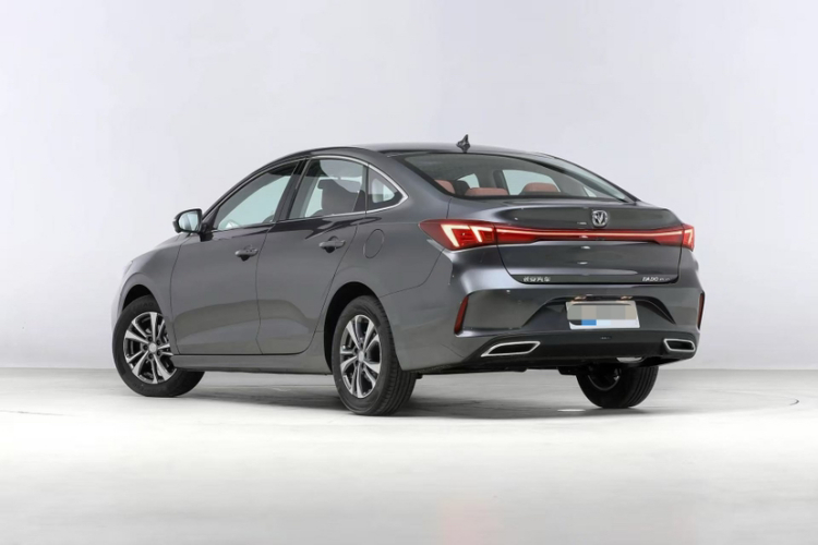 长安 逸动 2025款 PLUS 1.4T 双离合高能版车身外观6005