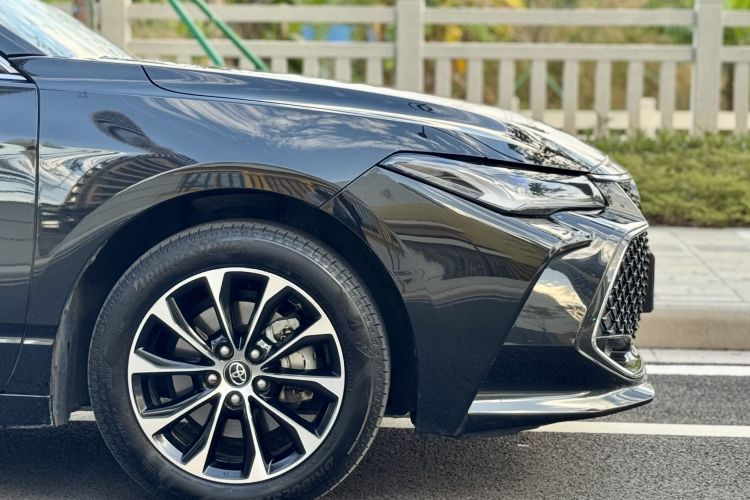 丰田 亚洲龙 2023款 2.5L 豪华版车身外观6002