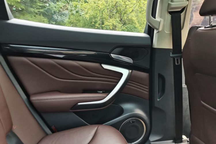 魏牌 VV7 2017款 2.0T 旗舰型中控内饰7006