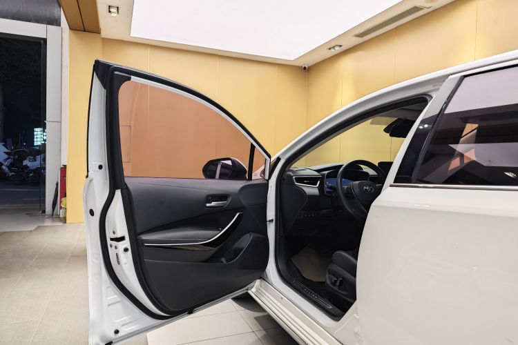 丰田 亚洲狮 2021款 2.0L 尊贵版车身外观6001