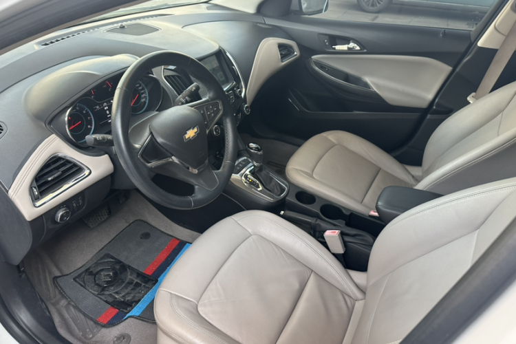 雪佛兰 科鲁兹 2015款 1.4T DCG豪华版中控内饰7004