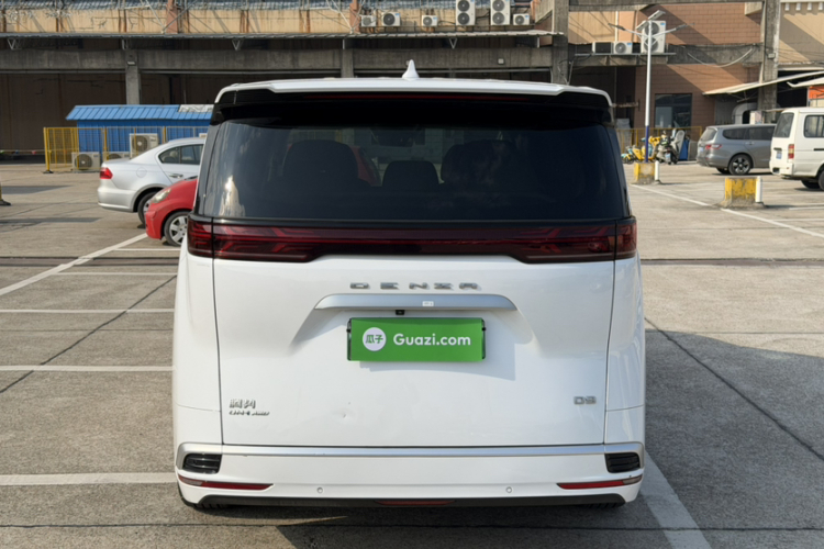 腾势D9 2022款 DM-i 970 四驱尊荣型车身外观6005