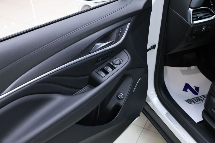 别克 昂科旗 2020款 28T 四驱尊贵型中控内饰7002