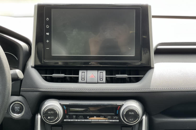 丰田 RAV4荣放 2020款 2.0L CVT两驱风尚版局部细节16