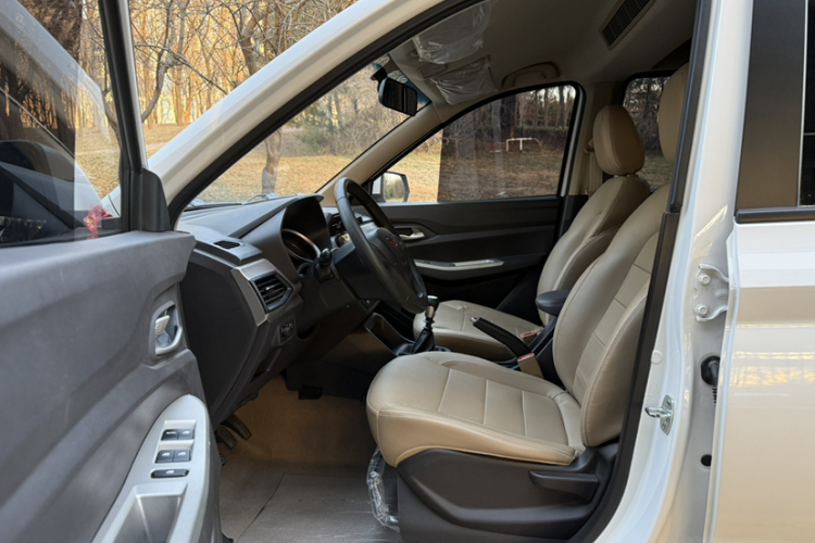 五菱汽车 五菱宏光 2021款 1.5L S舒适型LAR局部细节19