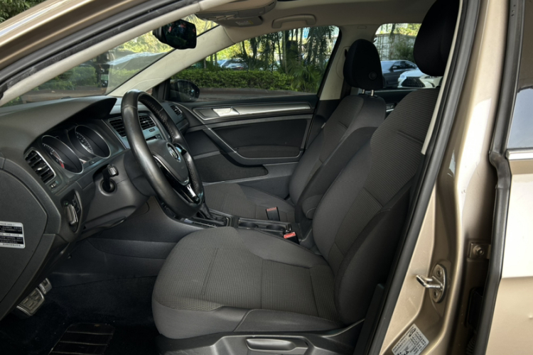 大众 高尔夫 2016款 230TSI 自动舒适型中控内饰7002