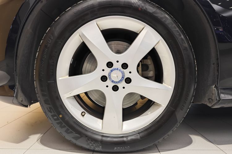 奔驰R级 2014款 R 320 4MATIC 豪华型车身外观6005