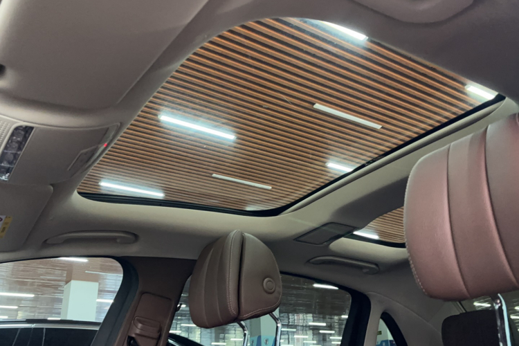 奔驰E级 2017款 E 300 L 豪华型局部细节22