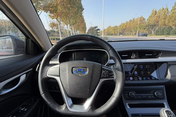 吉利汽车 帝豪 2018款 1.5L 手动向上互联版中控内饰7006