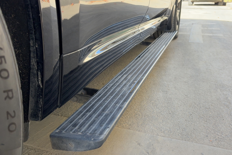 理想汽车 理想L8 2023款 Pro局部细节9001