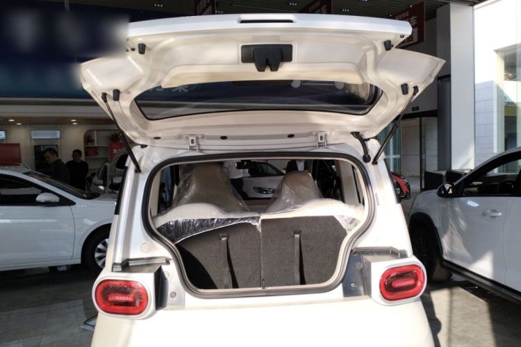 五菱汽车 宏光MINIEV 2024款 第三代 215km 青春版中控内饰7005