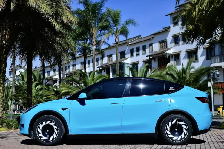 特斯拉 Model Y 2022款 改款 后轮驱动版车身外观6002