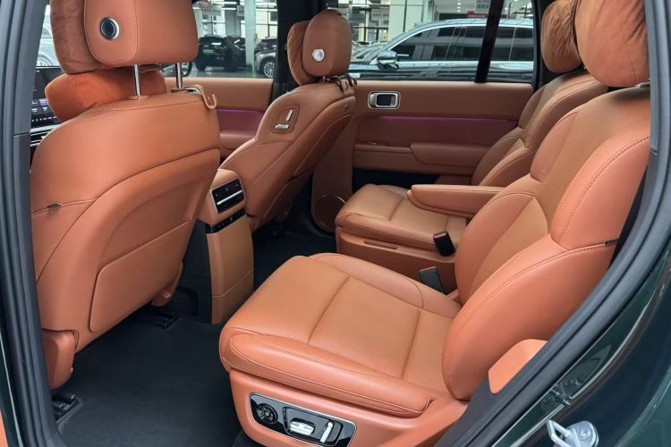 理想汽车 理想L9 2023款 Pro中控内饰7004