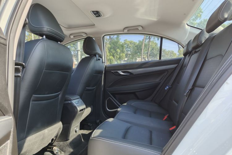 吉利汽车 帝豪 2021款 UP 1.5L CVT豪华型中控内饰7009