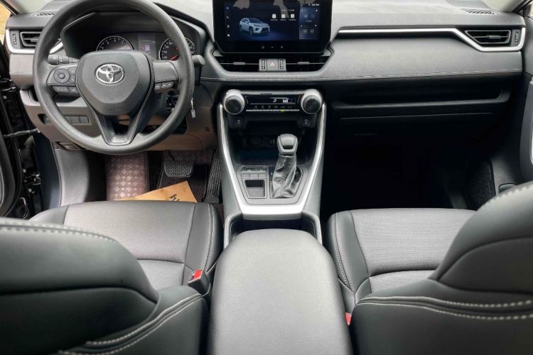 丰田 威兰达 2023款 2.0L CVT两驱领先版局部细节57