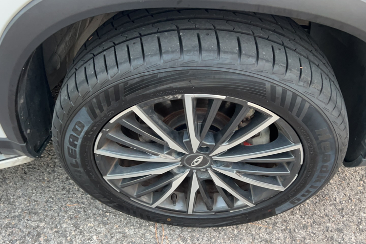 奇瑞 瑞虎8 PLUS 2022款 鲲鹏版 390TGDI DCT豪情版+车身外观6008