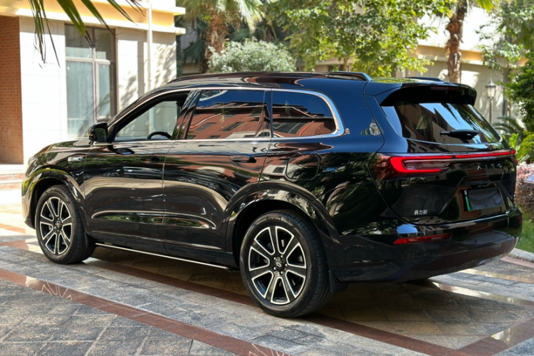 鸿蒙智行 问界M7 2024款 1.5T 智驾四驱Ultra版 5座车身外观6003