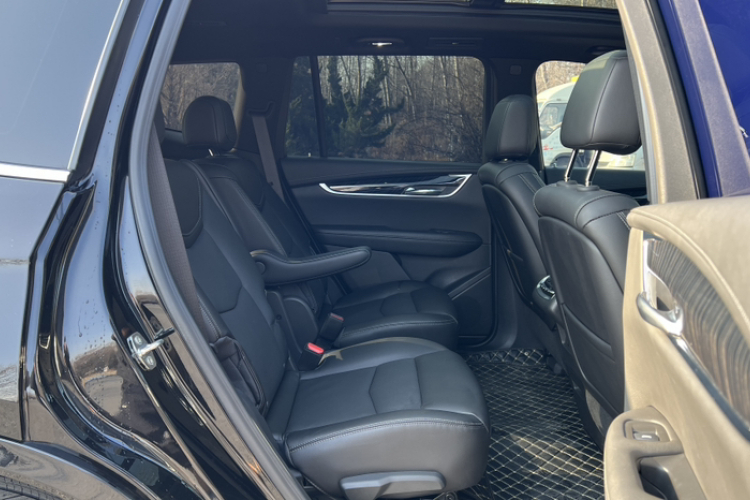 凯迪拉克XT6 2022款 2.0T 六座四驱豪华型标准版中控内饰7006