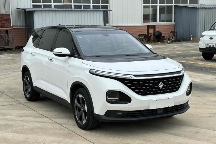 宝骏RM-5 2019款 1.5T CVT 24小时在线豪华型 5座车身外观6004