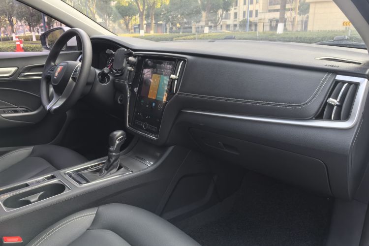 荣威i6 2020款 PLUS 1.6L CVT 4G互联荣耀旗舰版中控内饰7004