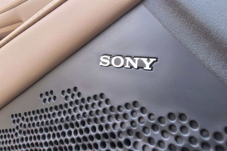 深蓝汽车 深蓝SL03 2022款 1.5L 1200增程版中控内饰7003