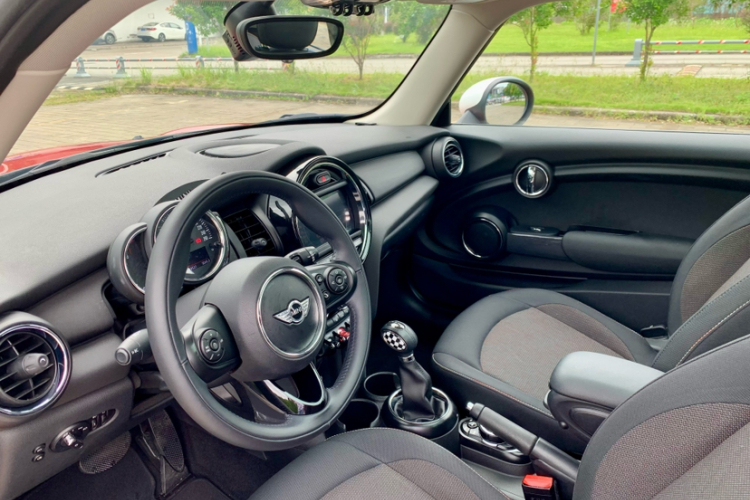 MINI 2016款 1.2T ONE 先锋派局部细节13