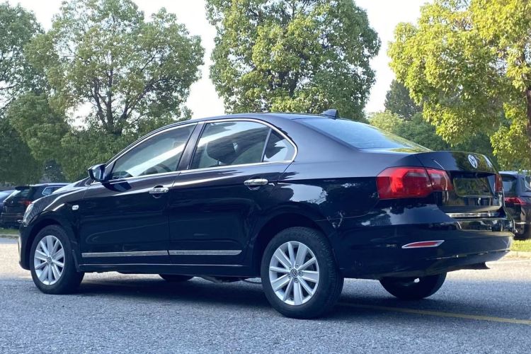 大众 捷达 2015款 1.6L 自动舒适型车身外观6006