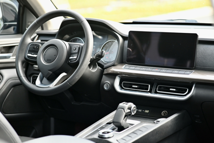 长城 炮 2023款 2.0T商用版自动柴油两驱精英型长箱GW4D20M中控内饰7007