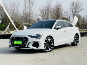 奥迪A3 2023款 改款 A3L Limousine 35 TFSI 时尚运动型